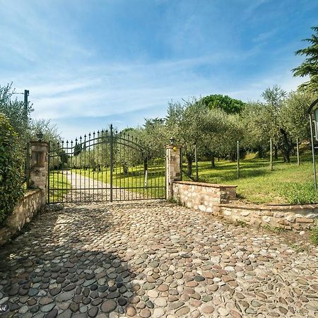 Residenza Fondo Ulivi Villa Ponti sul Mincio Bagian luar foto